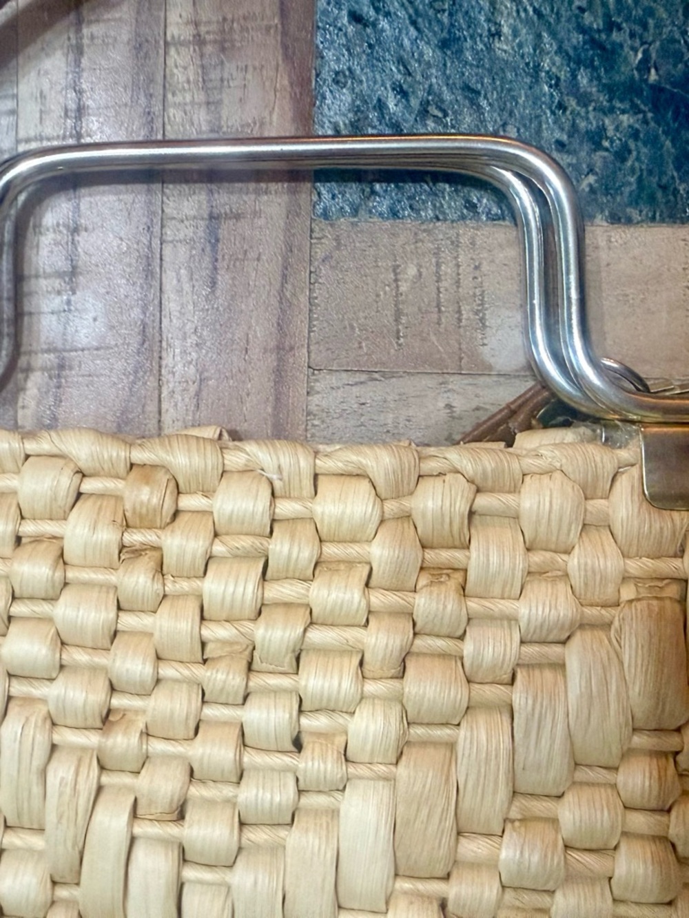 EUC Vintage 1960s Baggateers Woven Straw Handbag – Gold Handle Mid-Century Chic - Picture 7 of 7